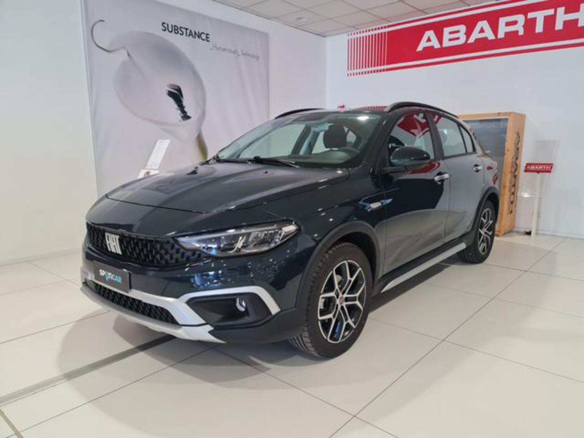 Fiat Tipo Tipo 5p 1.5 t4 hybrid Cross 130cv dct nuova a Pianezza