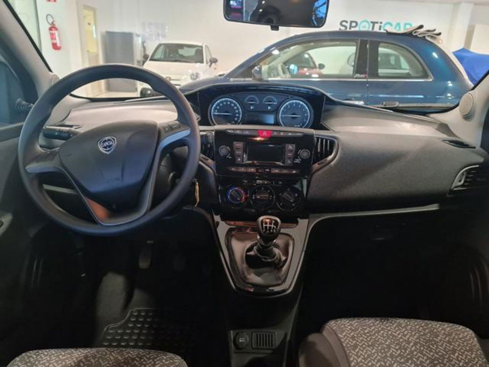 Lancia Ypsilon usata a Torino (3)