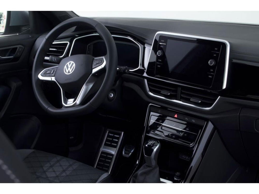 Volkswagen T-Roc nuova a Novara (6)