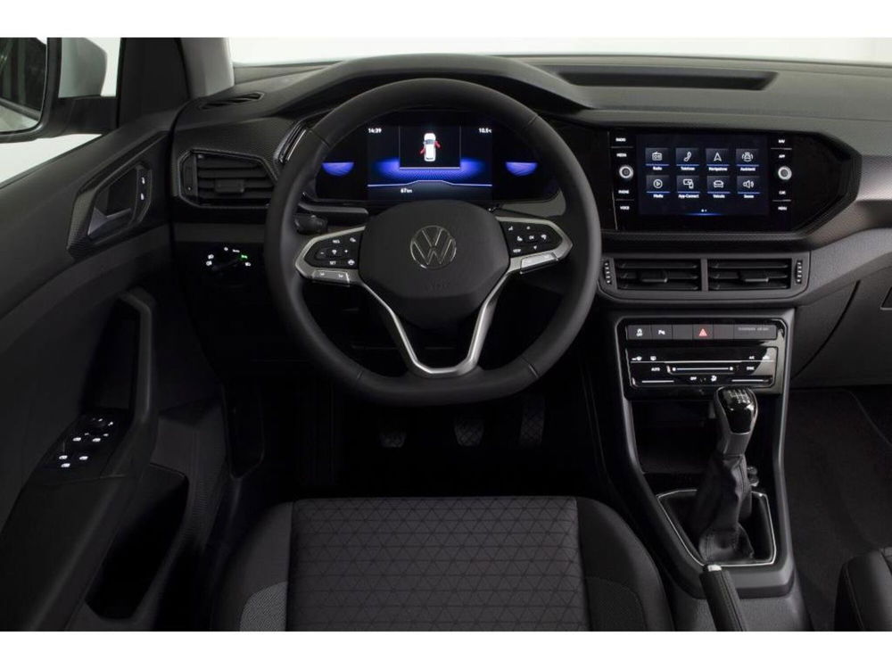 Volkswagen T-Cross nuova a Novara (7)