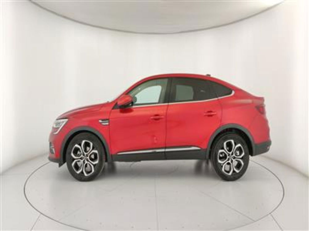 Renault Arkana E-Tech 145 CV Intens  del 2022 usata a Bari (3)