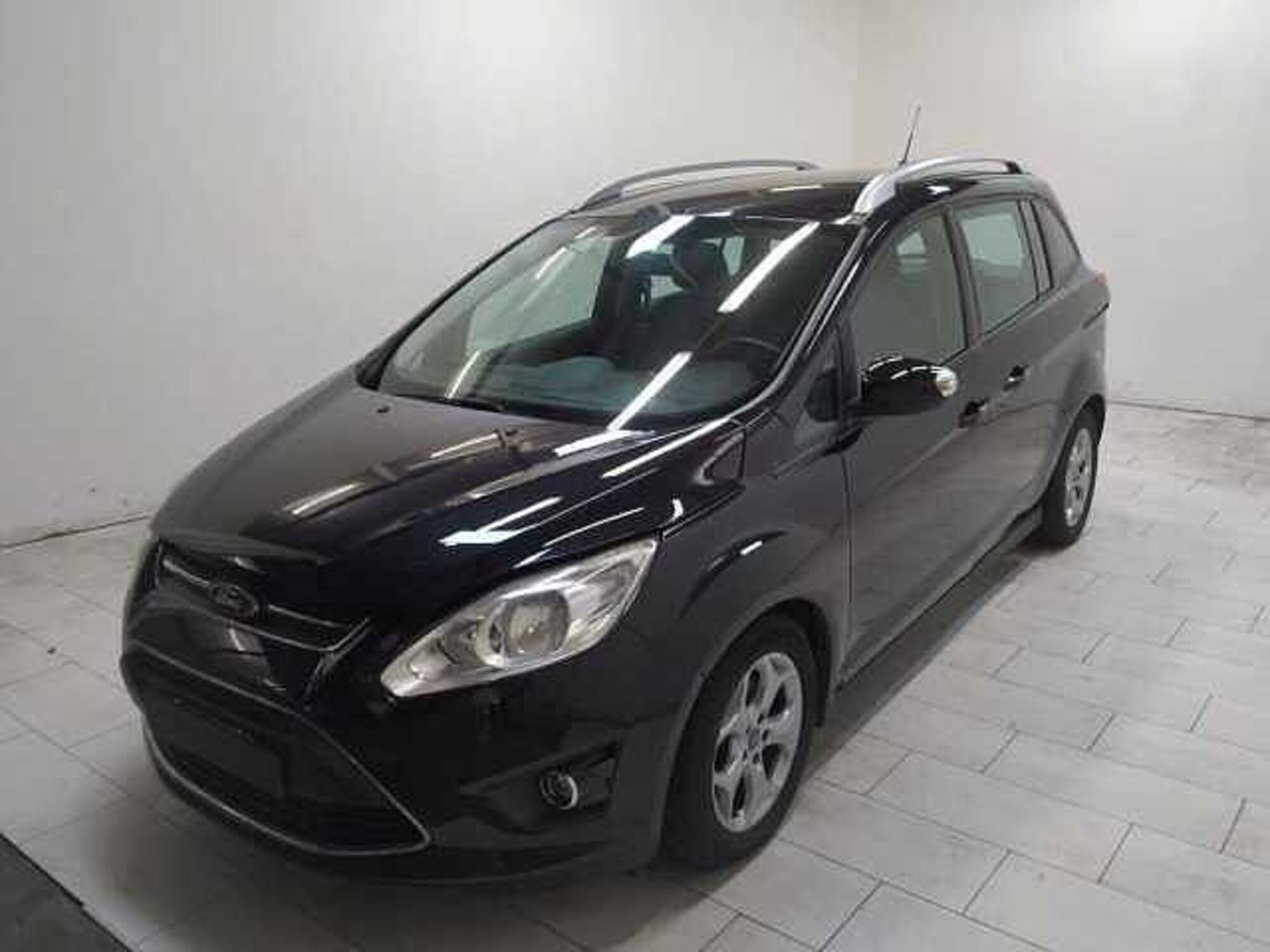 Ford C-Max 1.6 TDCi 95CV Plus  del 2012 usata a Cuneo