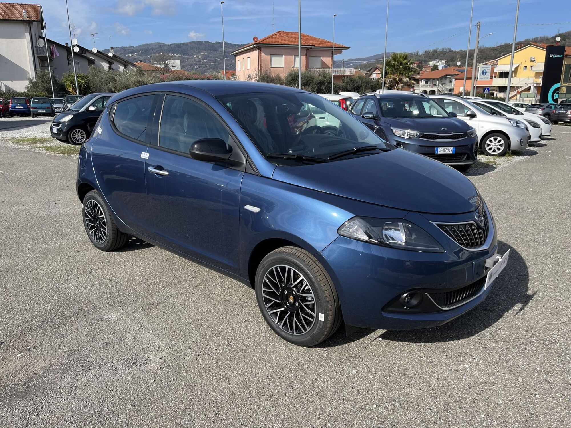 Lancia Ypsilon 1.0 FireFly 5 porte S&amp;S Hybrid Maryne nuova a La Spezia