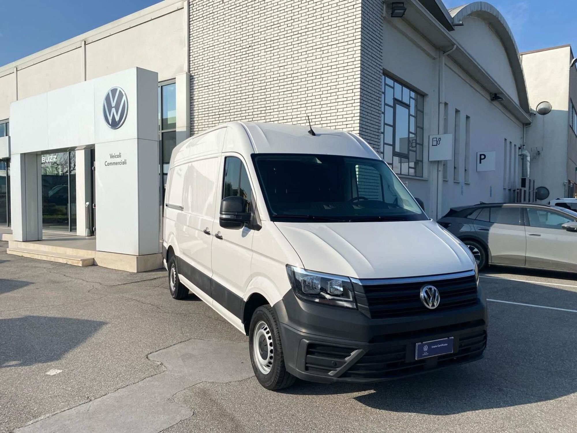 Volkswagen Veicoli Commerciali Crafter Furgone 30 2.0 TDI 140CV PM-TA Furgone  del 2021 usata a Castegnato