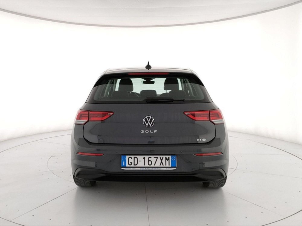 Volkswagen Golf 1.0 eTSI EVO DSG Life del 2021 usata a Roma (4)