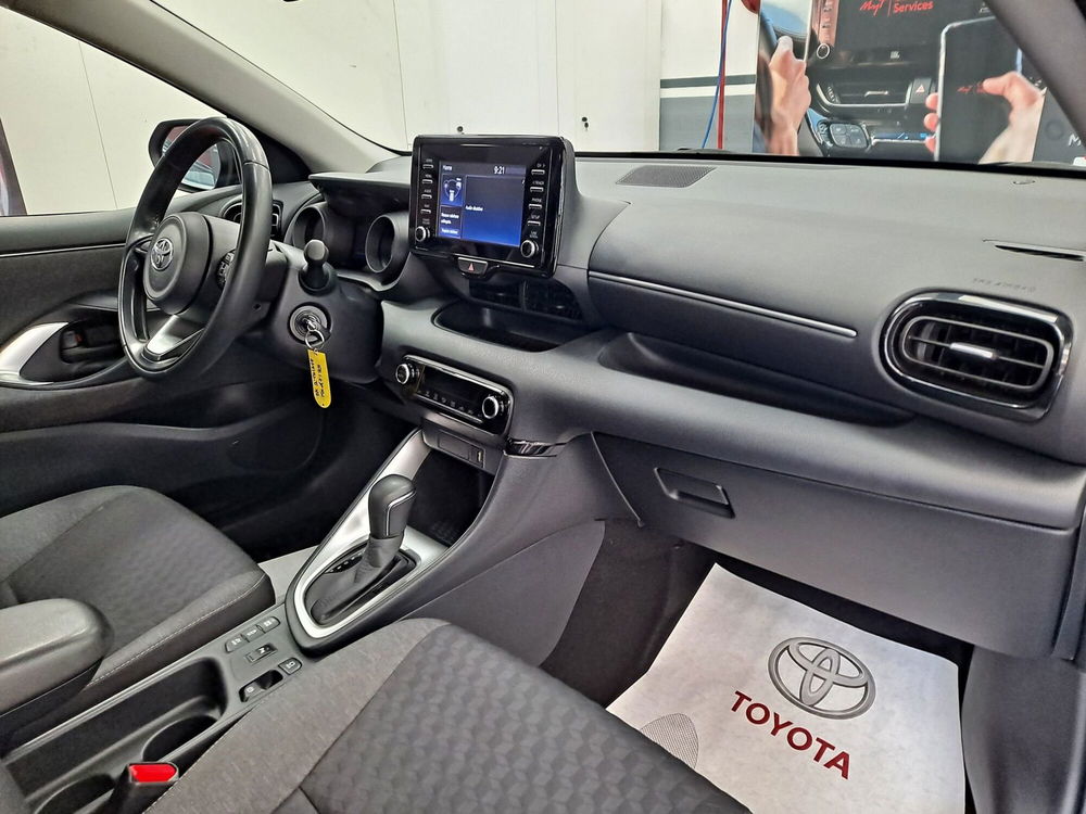 Toyota Yaris usata a Roma (6)