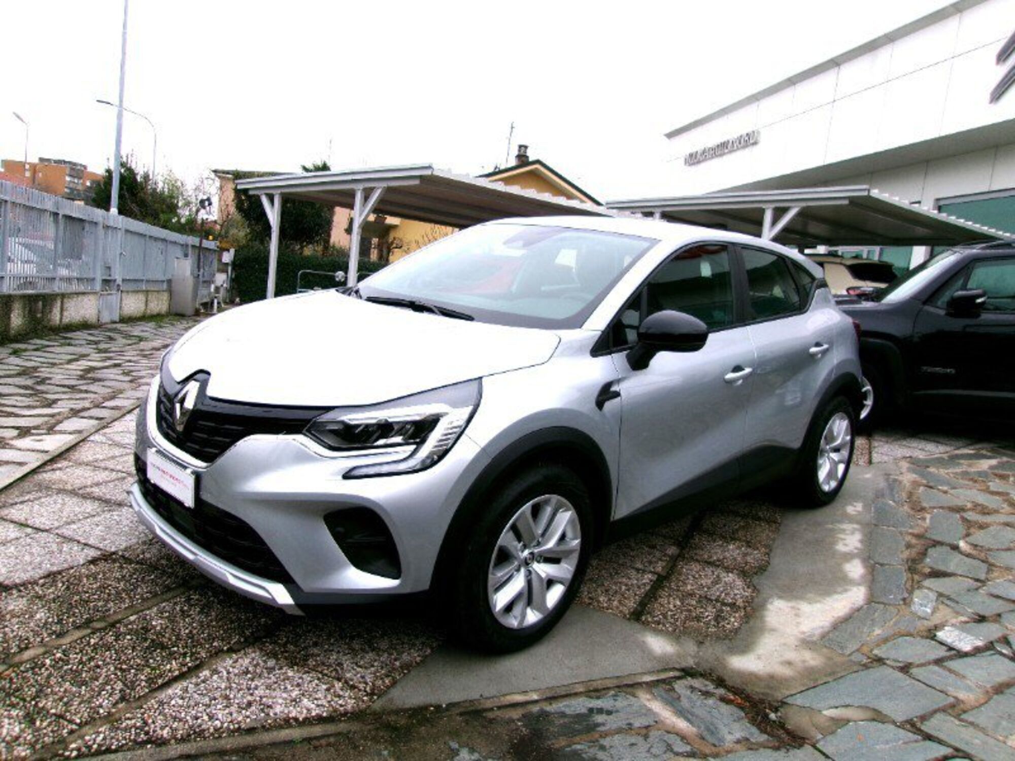 Renault Captur TCe 130 CV EDC FAP Business  del 2020 usata a Rho