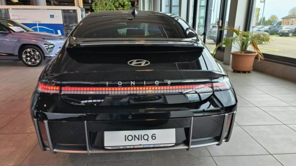 Hyundai Ioniq 5  nuova a Reggio Emilia (9)