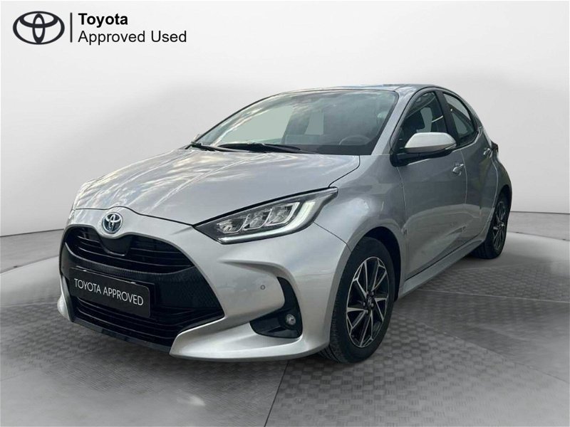 Toyota Yaris 1.5 Hybrid 5 porte Trend del 2022 usata a Pisa
