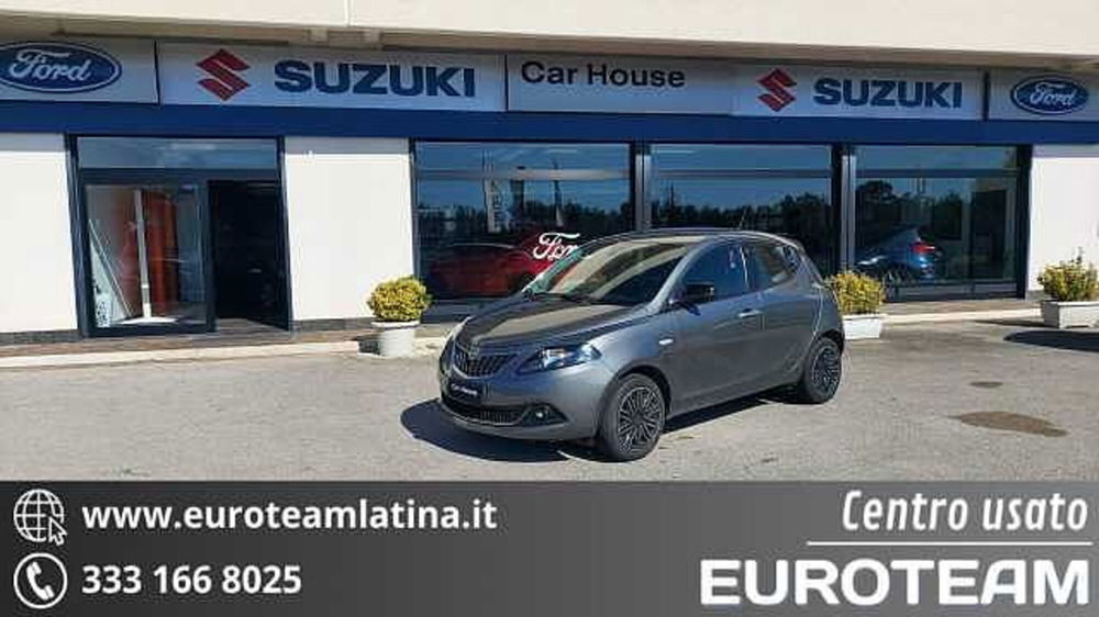 Lancia Ypsilon usata a Latina