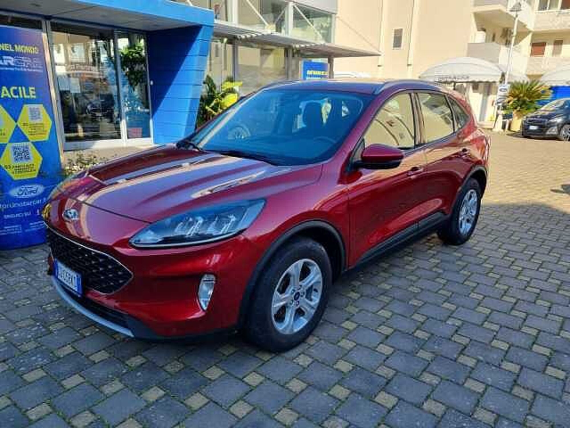 Ford Kuga 1.5 EcoBoost 120 CV 2WD Titanium del 2021 usata a Monopoli