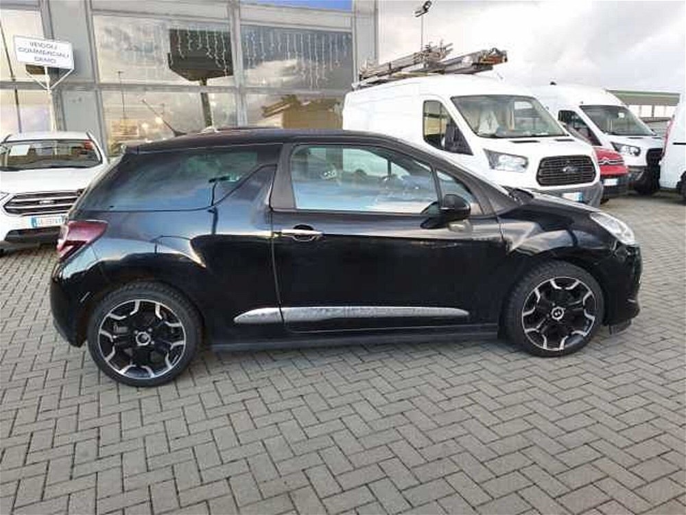 Ds DS 3 Coupé DS 3 1.4 HDi 70 So Chic  del 2015 usata a Airasca (3)