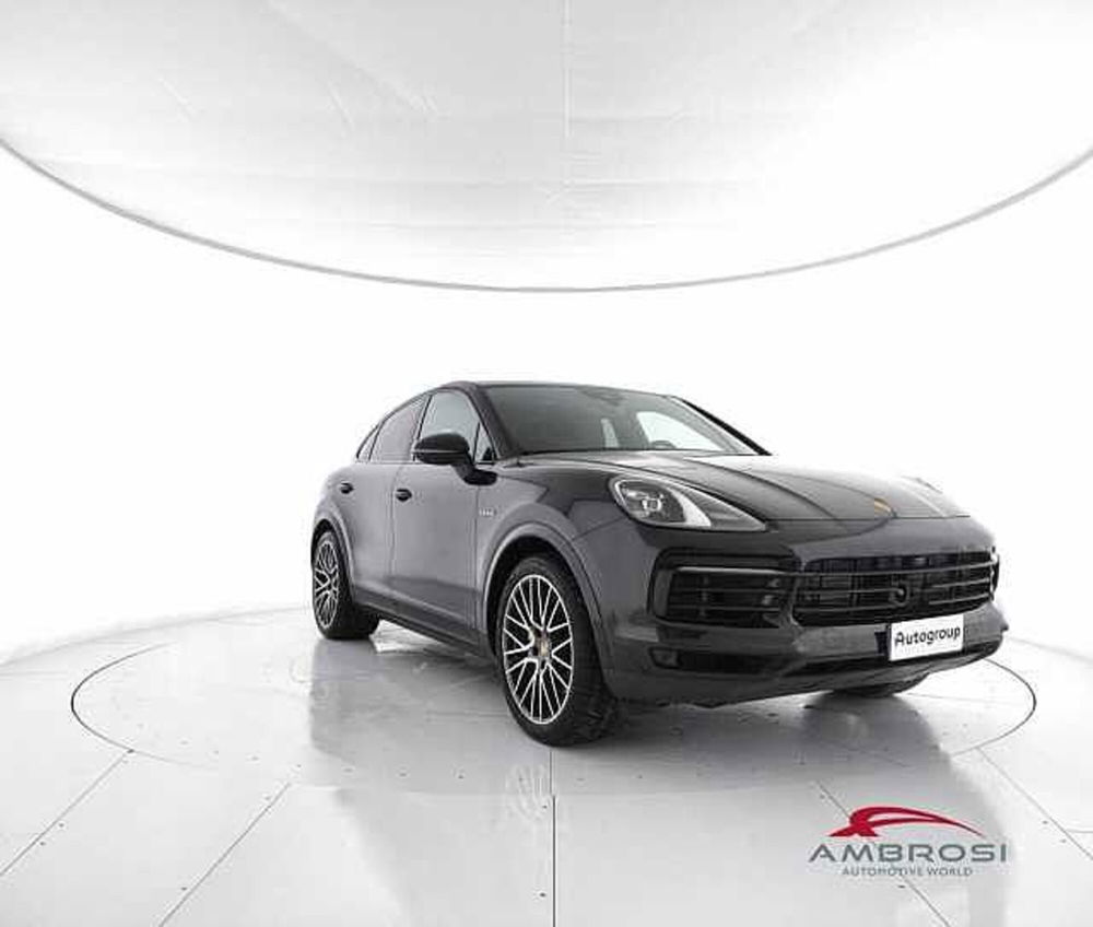 Porsche Cayenne usata a Viterbo (2)