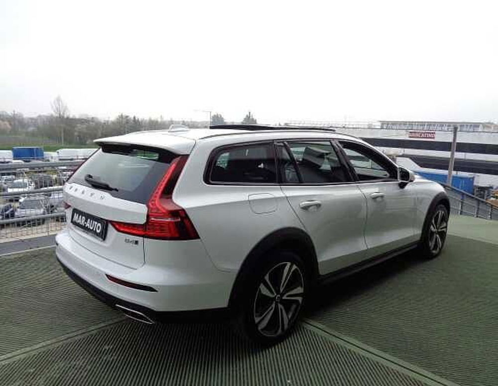 Volvo V60 Cross Country usata a Treviso (3)