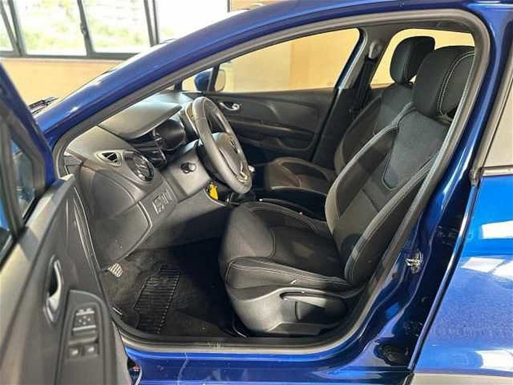 Renault Clio 1.2 75 CV 5 porte Duel2  del 2018 usata a Sassari (3)