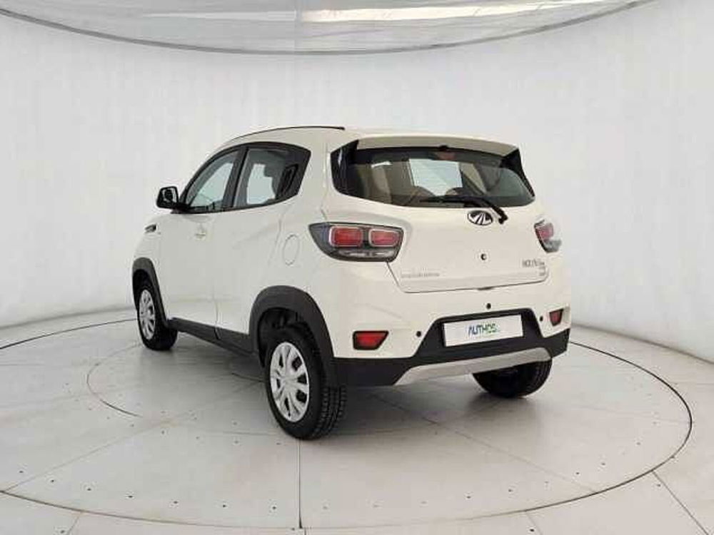 Mahindra KUV100 KUV100 1.2 VVT K6+  del 2023 usata a Torino (3)