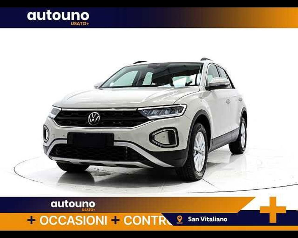 Volkswagen T-Roc 1.0 TSI Life del 2023 usata a Pozzuoli