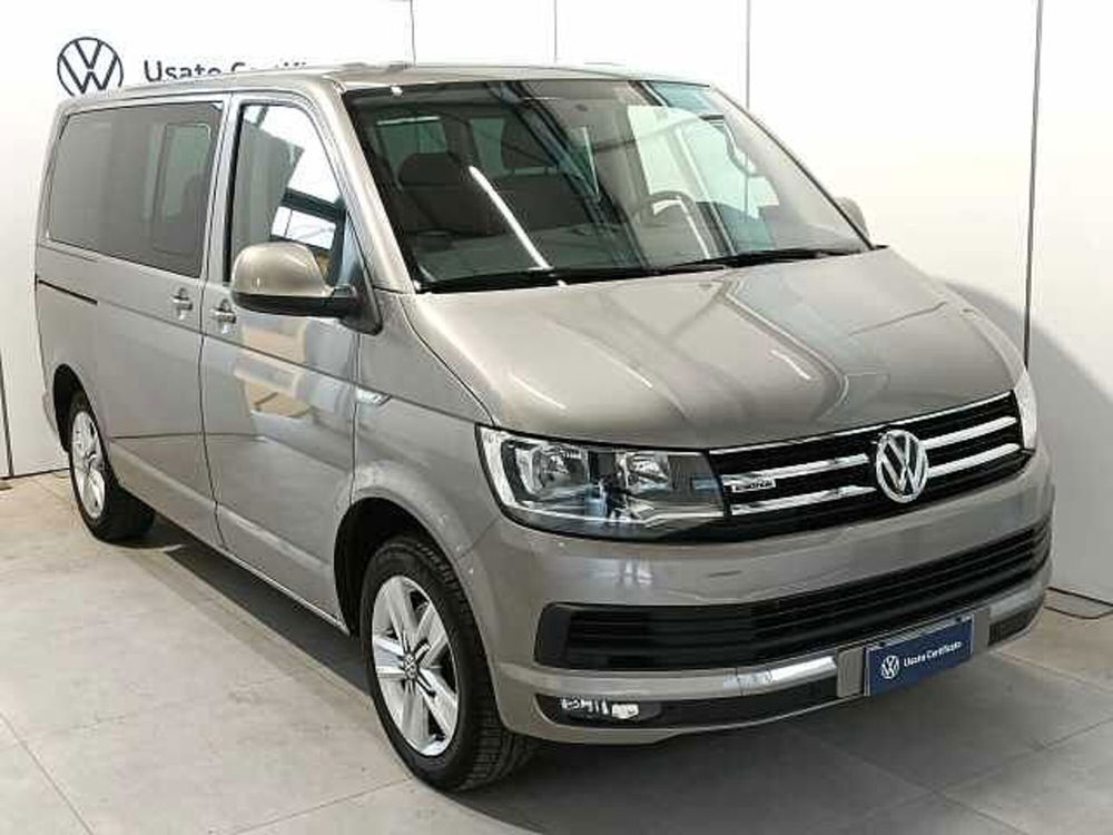 Volkswagen Veicoli Commerciali Caravelle 2.0 TDI 150CV DSG 4 Motion PC Cruise  del 2018 usata a Brivio