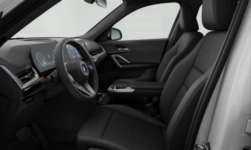 BMW X1 iX1 edrive 20 Limited Edition X-Line nuova a Verona (4)