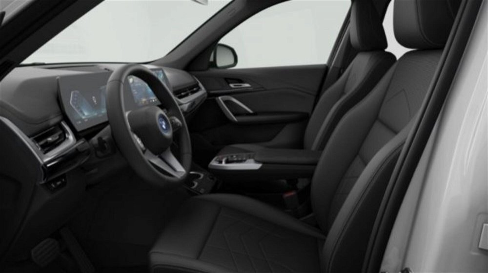 BMW X1 iX1 edrive 20 Limited Edition X-Line nuova a Verona (3)