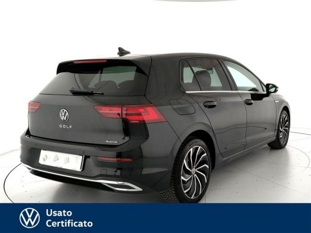 Volkswagen Golf 2.0 TDI 150 CV DSG SCR 4Motion Style del 2023 usata a Vicenza (4)