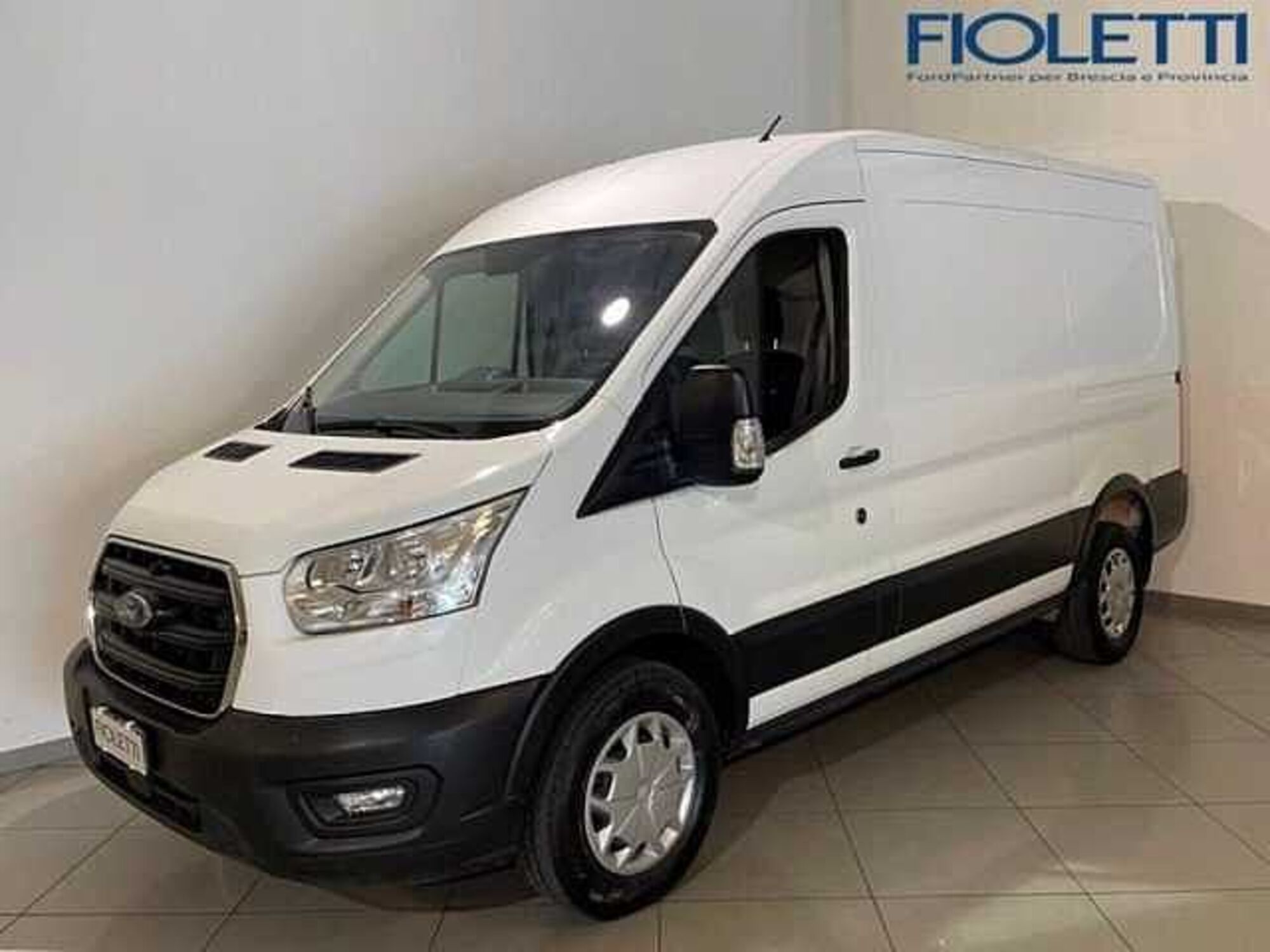 Ford Transit Furgone 330 2.0TDCi EcoBlue 170CV PM-TM Furgone Trend  del 2021 usata a Concesio