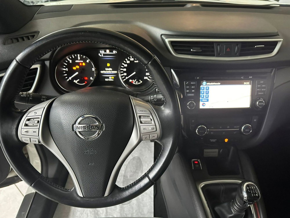 Nissan Qashqai 1.6 dCi 4WD Premier Limited Edition del 2014 usata a Madignano (5)