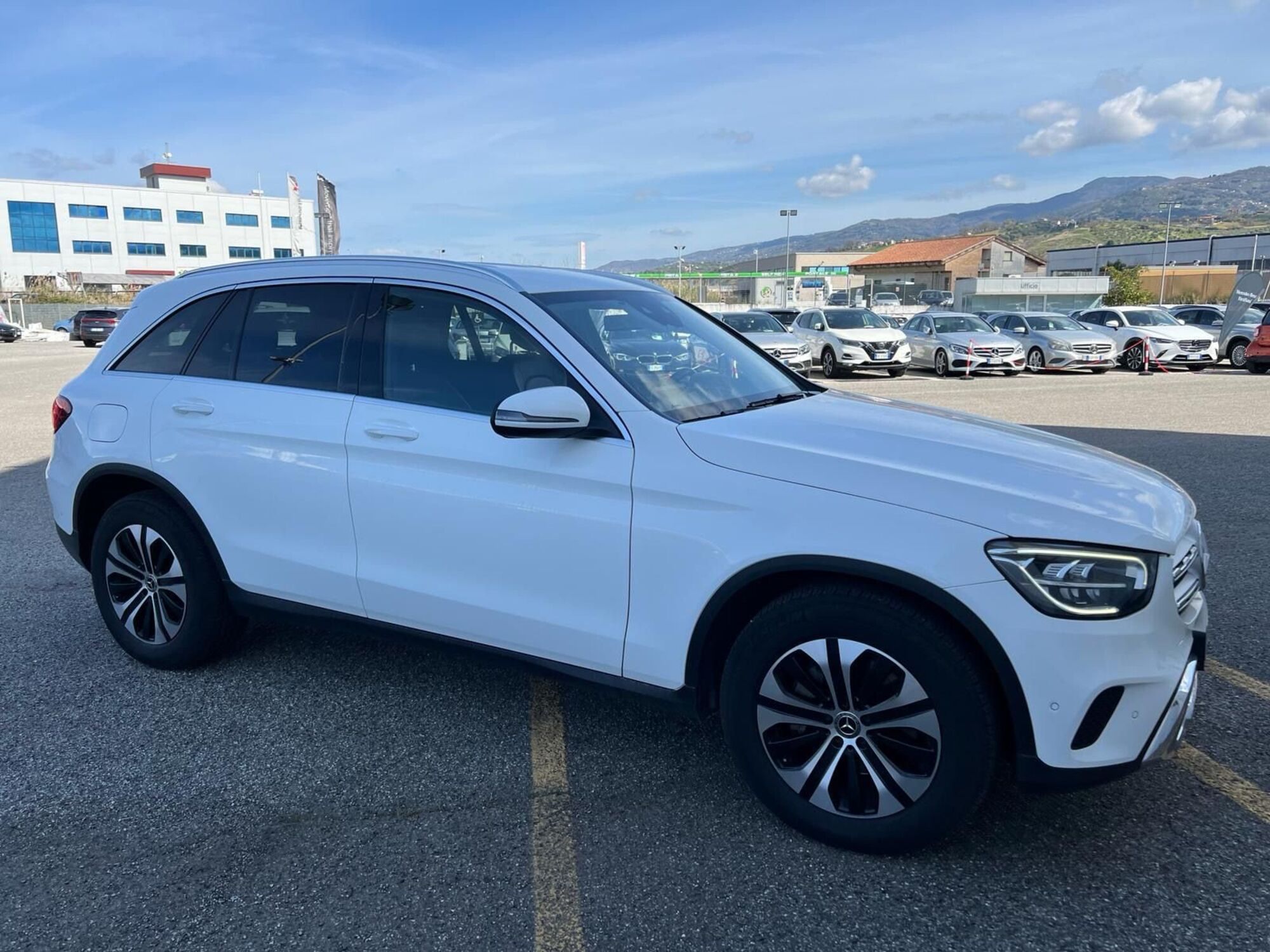 Mercedes-Benz GLC SUV 220 d 4Matic Sport  del 2020 usata a Rende