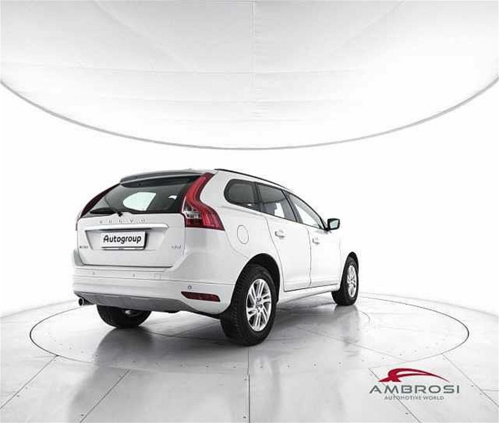 Volvo XC60 D3 Geartronic Business  del 2017 usata a Corciano (3)