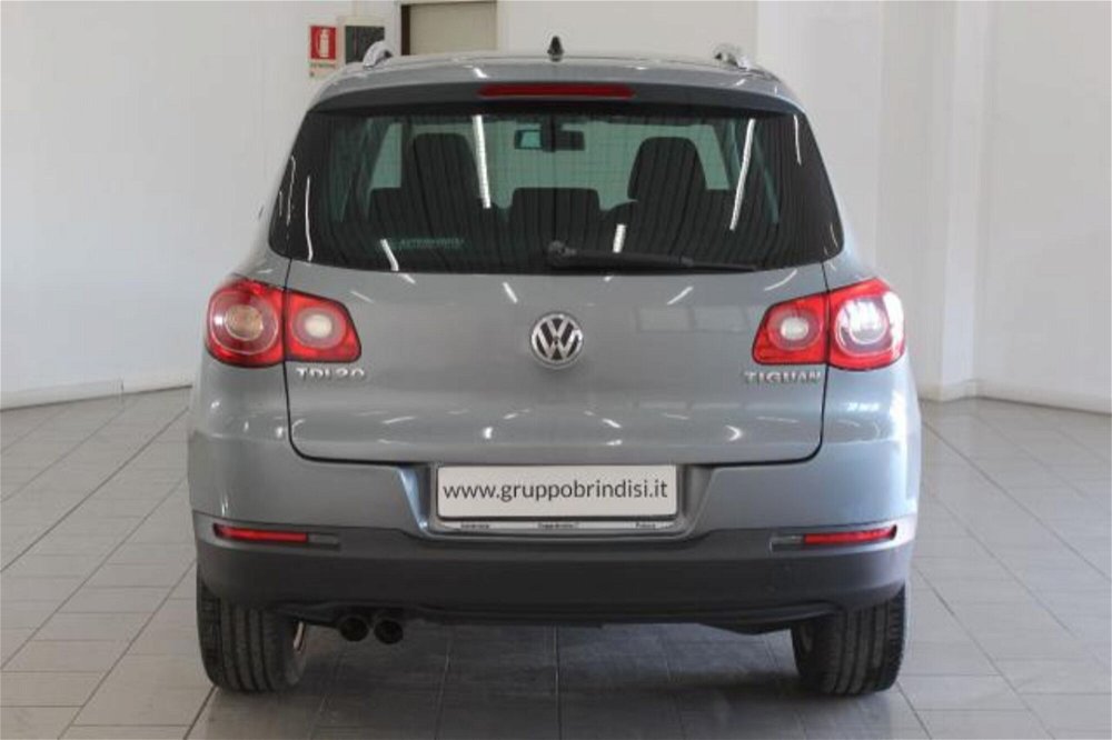 Volkswagen Tiguan 2.0 16V TDI DPF tiptronic Sport & Style (18°) del 2008 usata a Potenza (5)