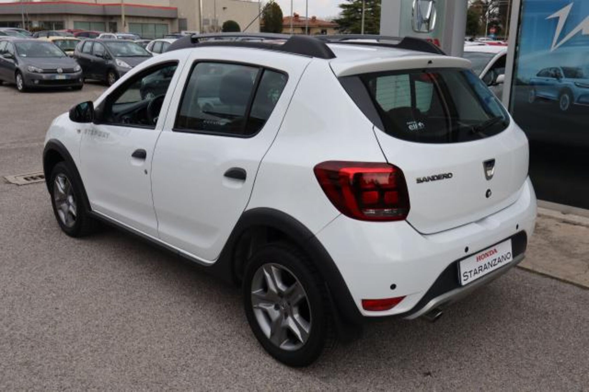 Dacia Sandero Stepway 0.9 TCe 90 CV Comfort  del 2019 usata a Staranzano