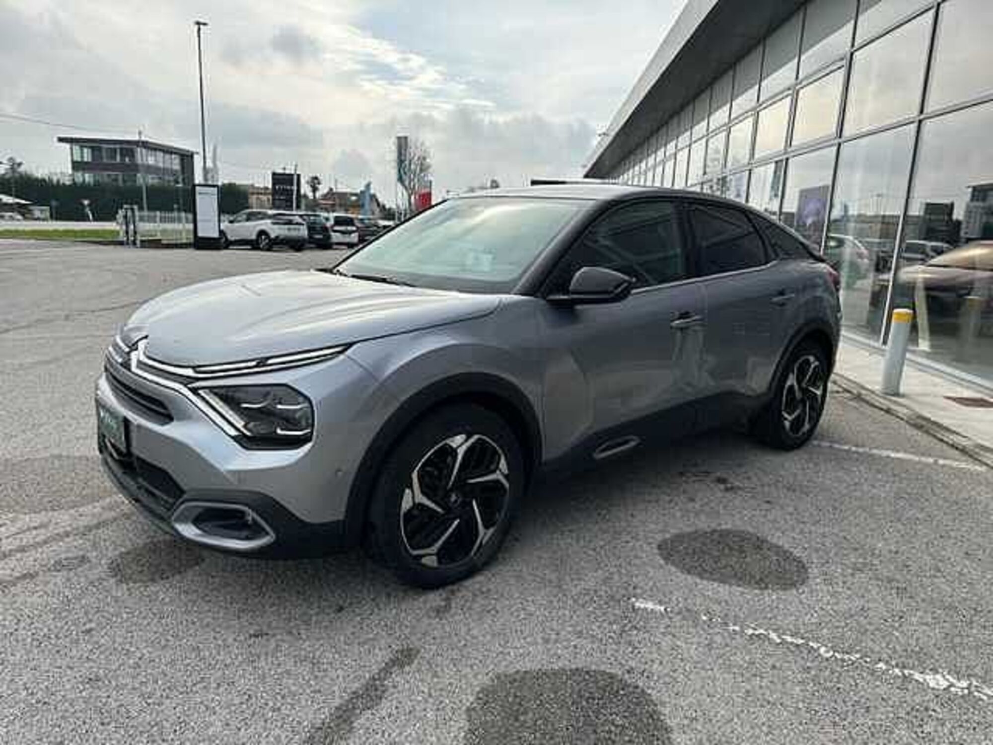 Citroen C4 PureTech 130 S&amp;S EAT8 Shine  del 2022 usata a Castelfranco Veneto