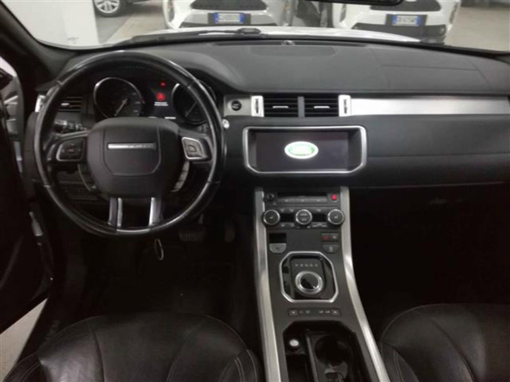 Land Rover Range Rover Evoque 2.0 TD4 150 CV 5p. SE  del 2017 usata a Salerno (3)
