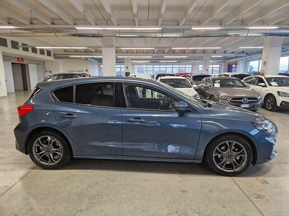 Ford Focus 1.5 EcoBlue 120 CV 5p. ST-Line  del 2021 usata a Imola (4)