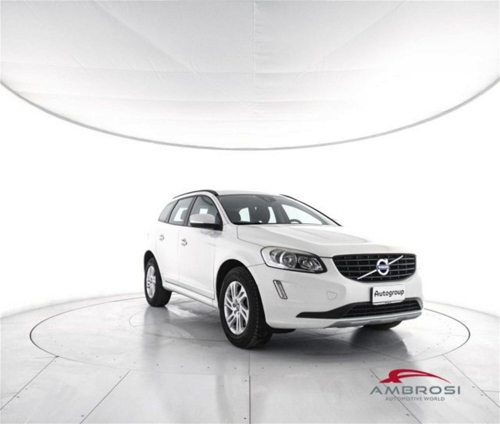 Volvo XC60 D3 Geartronic Business  del 2017 usata a Corciano (2)