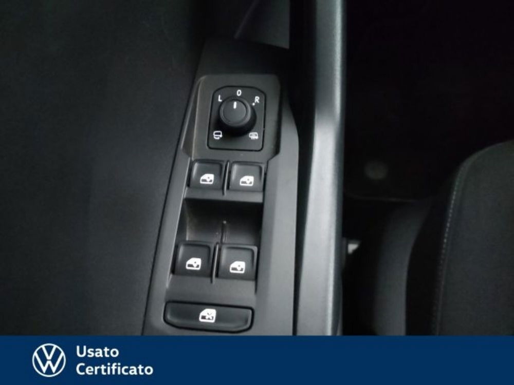 Volkswagen T-Cross usata a Vicenza (18)