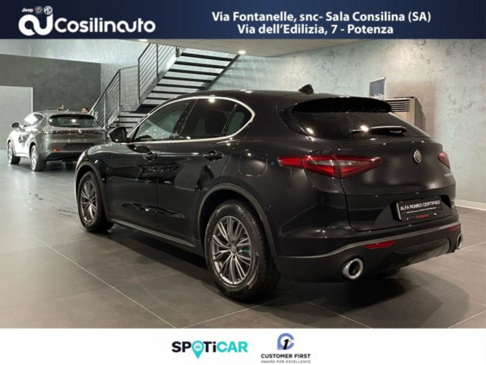 Alfa Romeo Stelvio usata a Salerno (7)