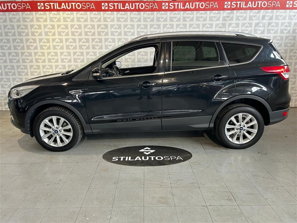 Ford Kuga 2.0 TDCI 150 CV S&S 4WD Titanium  del 2015 usata a Prato (3)