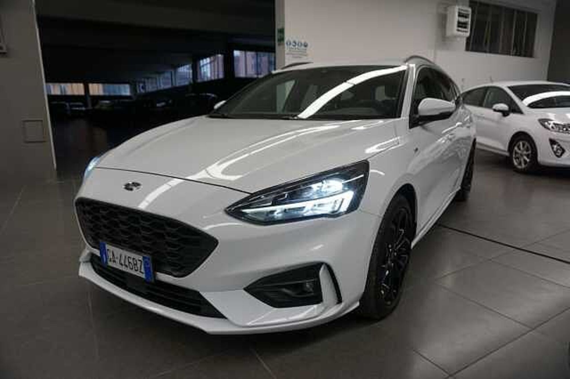 Ford Focus Station Wagon 1.5 EcoBlue 120 CV SW ST-Line  del 2020 usata a Bologna