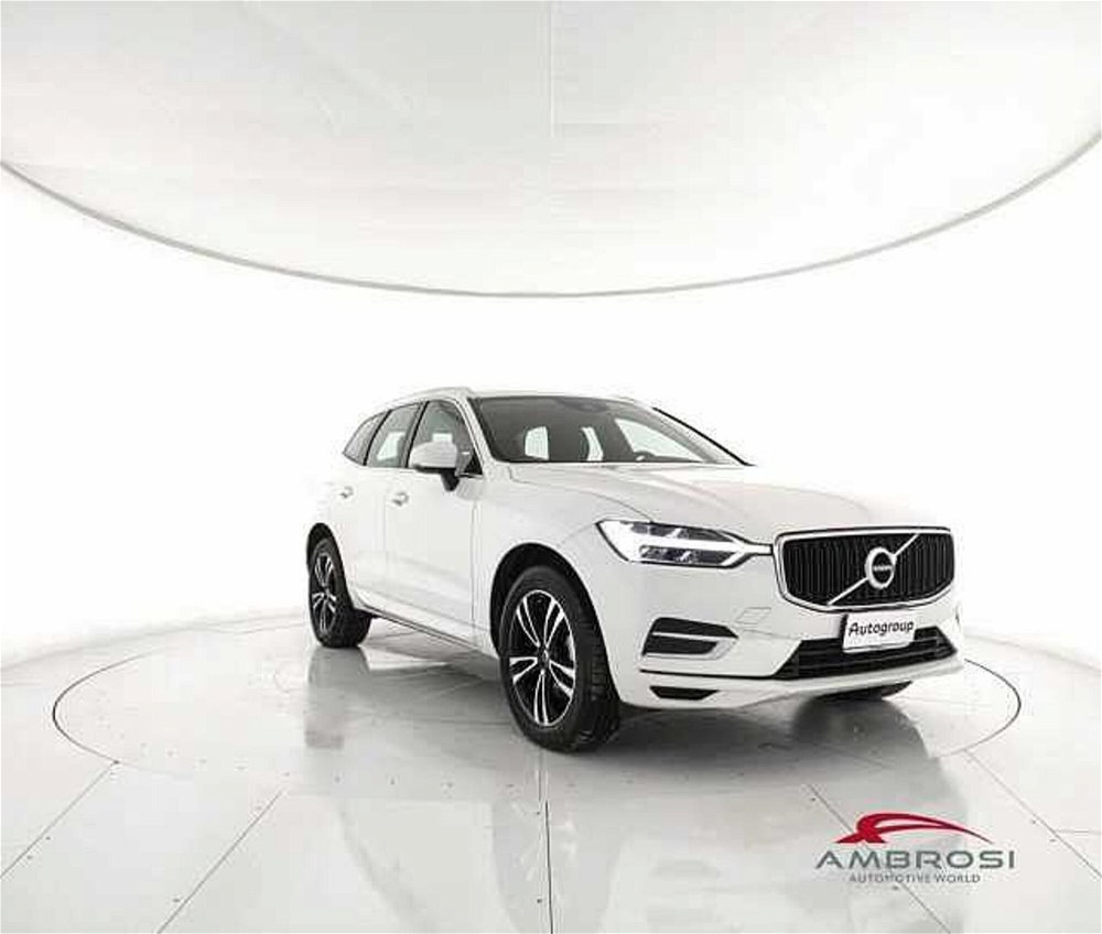Volvo XC60 D4 AWD Geartronic Business  del 2018 usata a Corciano (2)