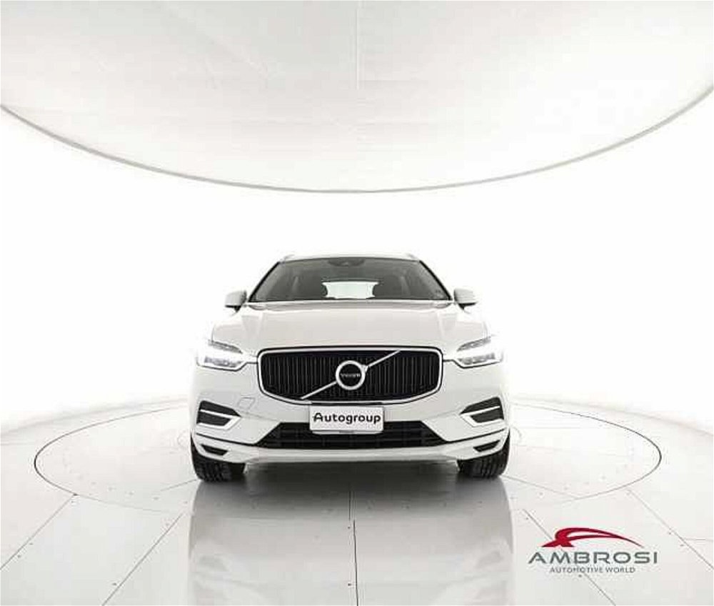 Volvo XC60 D4 AWD Geartronic Business  del 2018 usata a Corciano (5)
