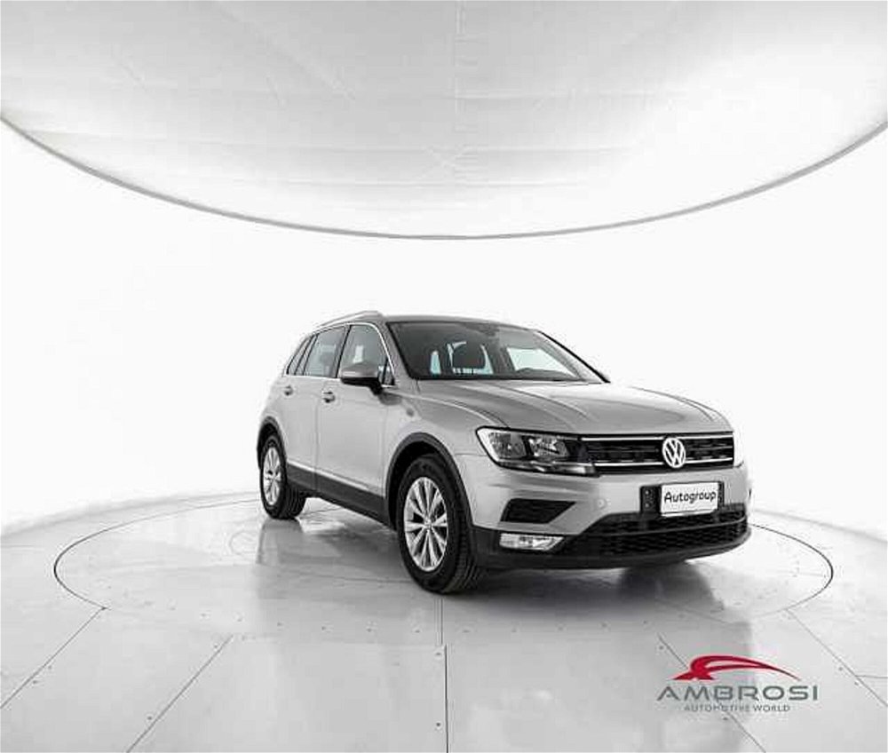 Volkswagen Tiguan 1.6 TDI SCR Business BlueMotion Technology  del 2017 usata a Viterbo (2)
