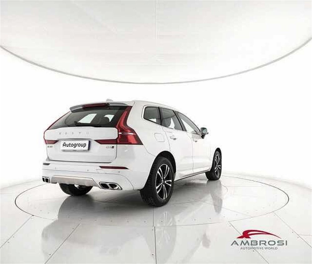 Volvo XC60 D4 AWD Geartronic Business  del 2018 usata a Viterbo (3)