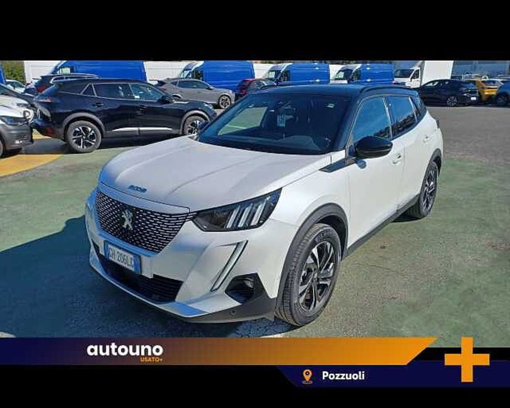 Peugeot 2008 motore elettrico 136 CV GT Line del 2021 usata a Pozzuoli