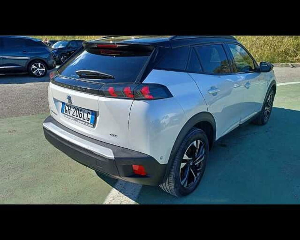 Peugeot 2008 motore elettrico 136 CV GT Line del 2021 usata a Pozzuoli (4)