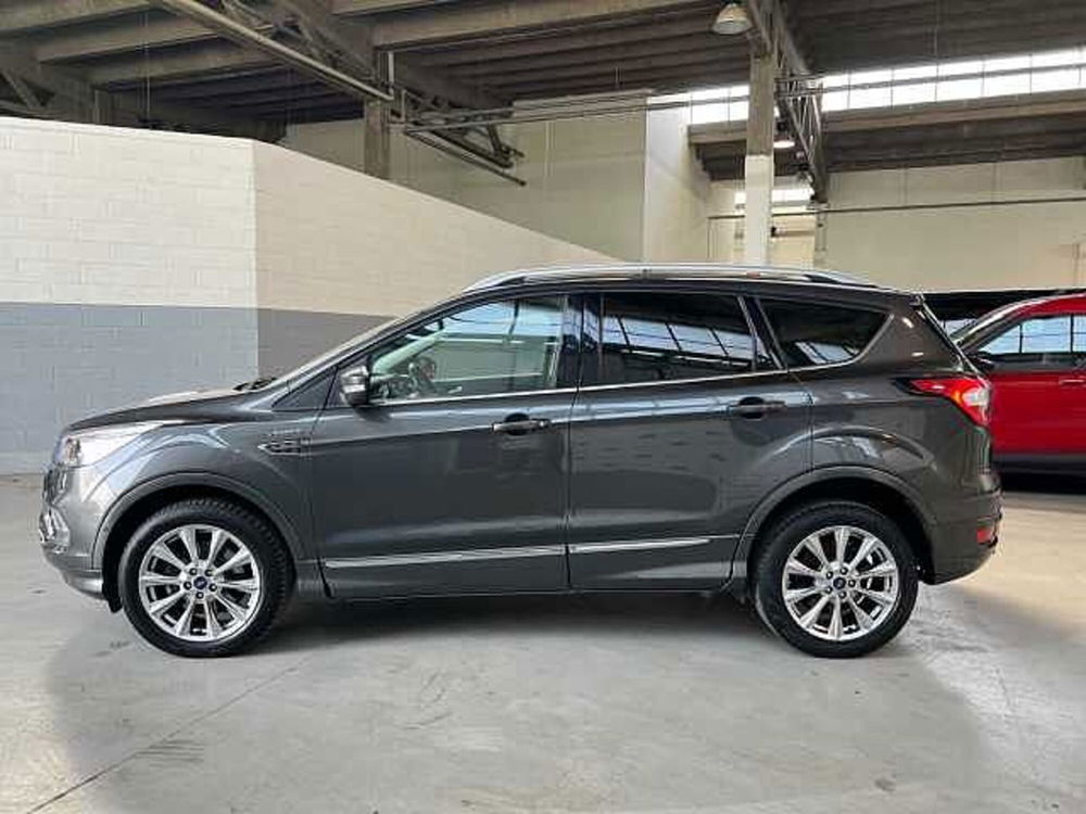 Ford Kuga 2.0 TDCI 150 CV S&S 4WD Powershift Vignale  del 2017 usata a Melegnano (4)