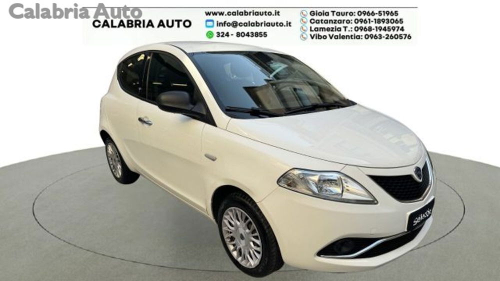 Lancia Ypsilon usata a Reggio Calabria (2)