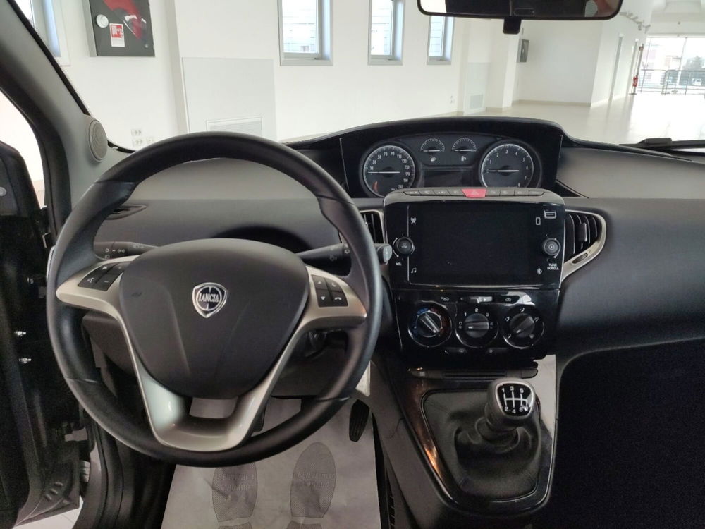 Lancia Ypsilon usata a Arezzo (18)