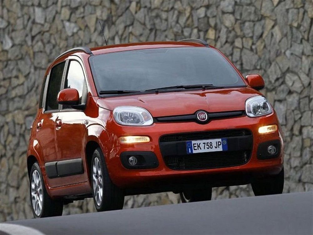 Fiat Panda 1.2 Connected by Wind nuova a Roma (3)