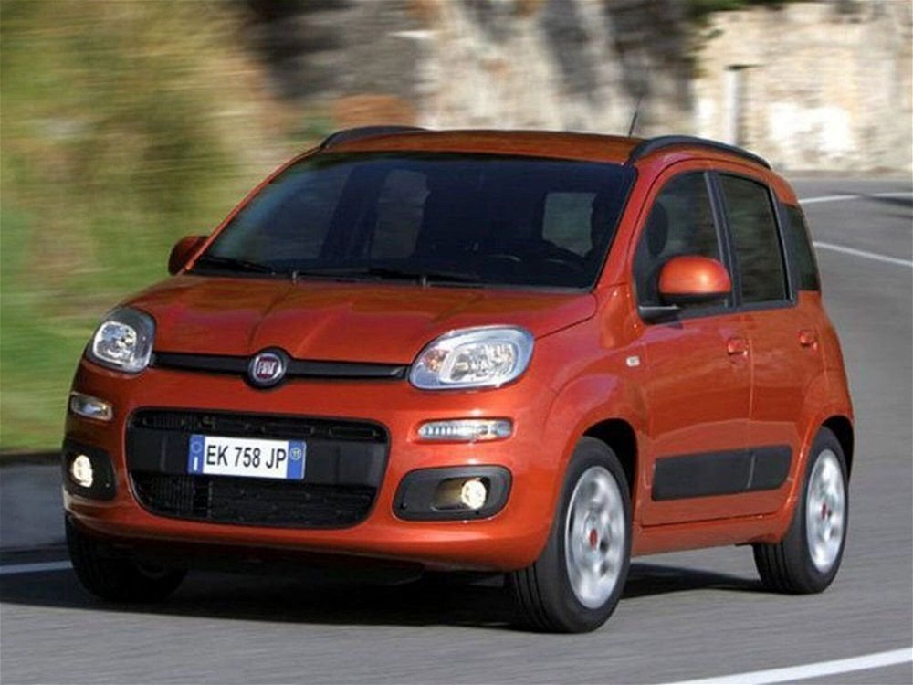 Fiat Panda 1.2 Connected by Wind nuova a Roma (5)